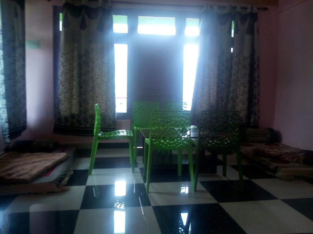 Shiva Moon Hotel Tosh Exterior photo